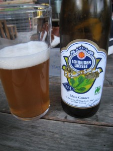 An Ever-delicious Schneider Weisse In Its Element and Also In Mah Belly